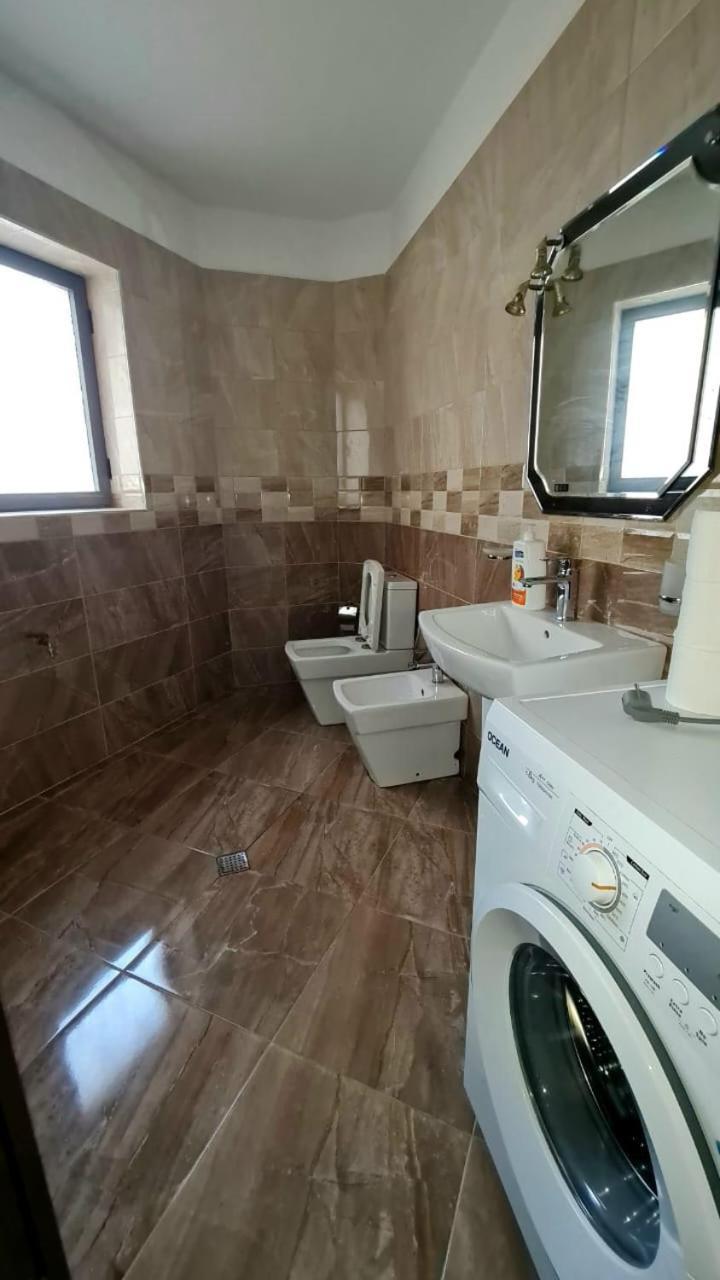Calmly, Spacious Apartment Next To Usa Embassy Tirana Bagian luar foto